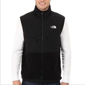 Mens Black Northface Vest 